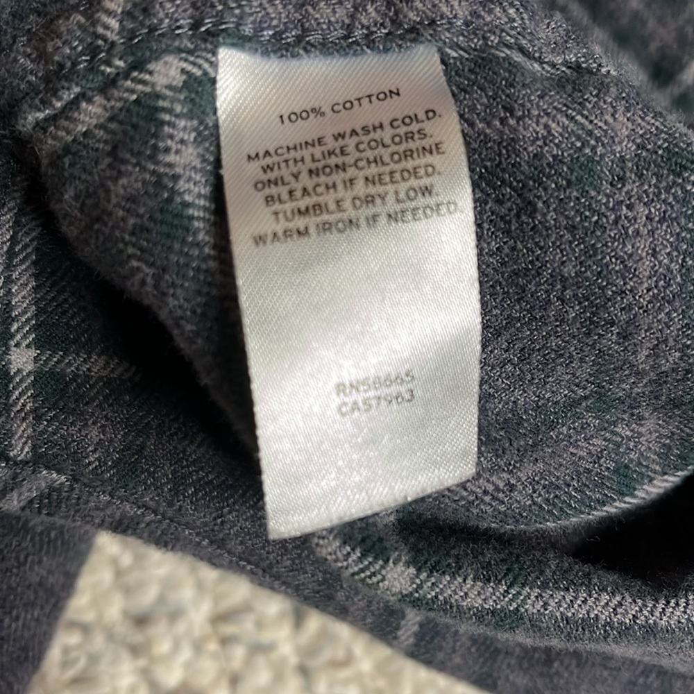 14th & Union Men's Flannel Plaid Button Down Shirt - Picture 6 of 7